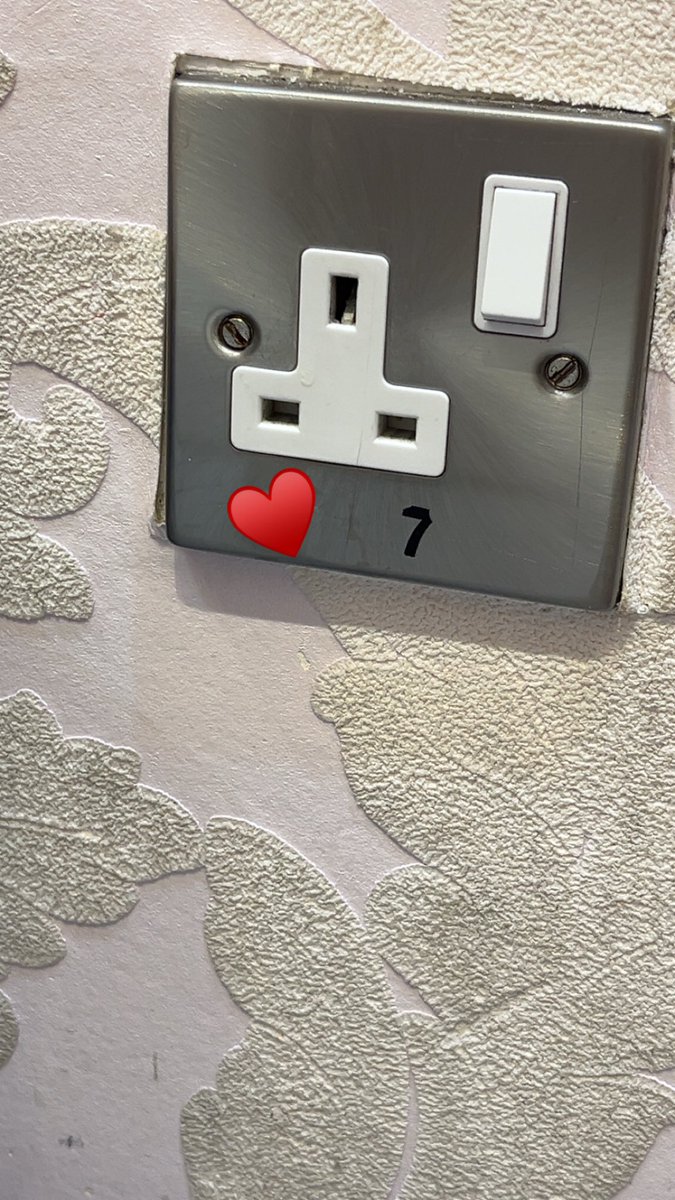 𝜗𝜚𝐒𝐚𝐥❣️┆꒰ 𝙀𝙉𝙃𝙔𝙋𝙀𝙉 𝙄𝙎 7 .ᐟ ꒱ tweet media