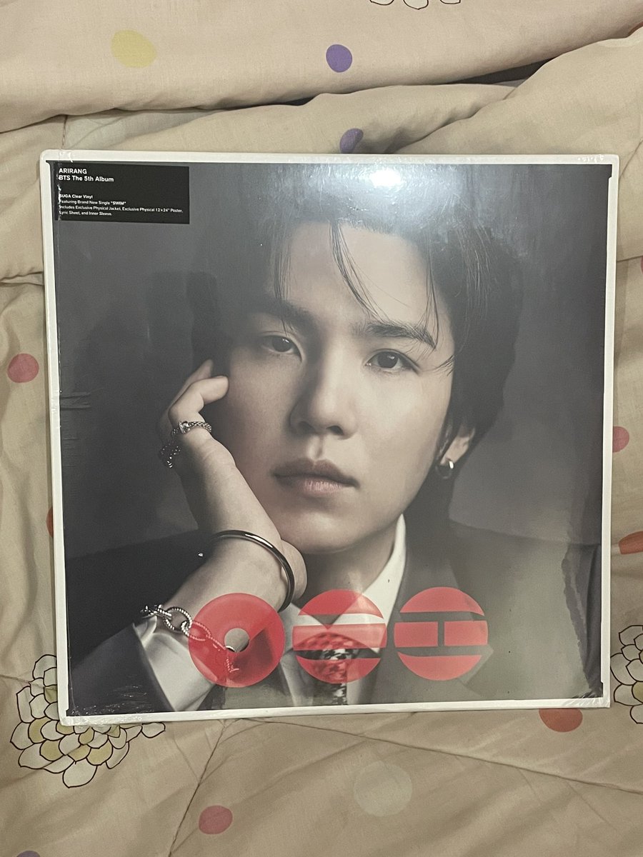 hobiiicart's tweet photo. grabe sobrang nahirapan ako makipag agawan for yoongi. sila @MMMSHOP125 lang pala makpagpapauwi sakin WAHAHAHAHA

#MMMSHOPFeedbacks https://t.co/kO63O6jf1Q