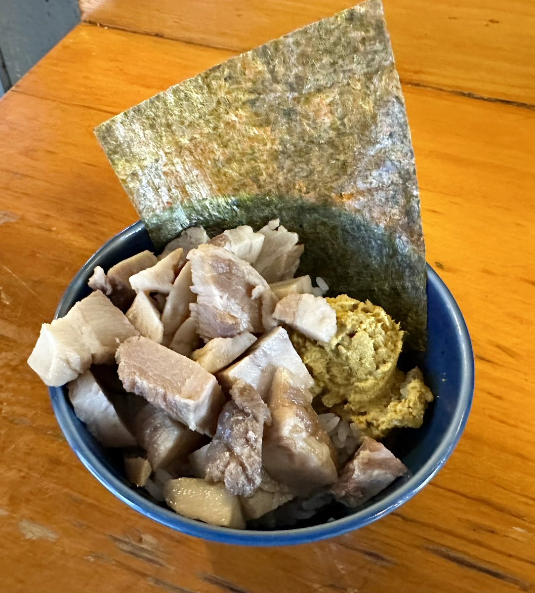 Back_Rahmen's tweet photo. 20260509
No.47

『Japanese soba Noodles  蠍　』

蠍特製ラーメン
　＋パクチー、ヤングコーン
まかない飯

#蠍
#味噌系
#麻辣
#パクチー
#激激美味！！！
#市原
. https://t.co/No3Ti1zLvK