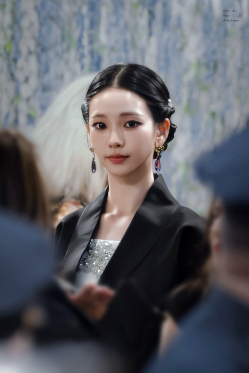 wintergpgp's tweet photo. Winrina au 🔞

The crown princess's women

W diketahui sebagai putri mahkota yang akan mewarisi takhta ayahnya. Kehidupan pribadinya kerap menjadi sorotan, terutama kisah asmaranya dengan beberapa wanita. Salah satunya K, putri penasehat hukum, yang membuatnya bertekuk lutut. https://t.co/CWwaDtcOWM