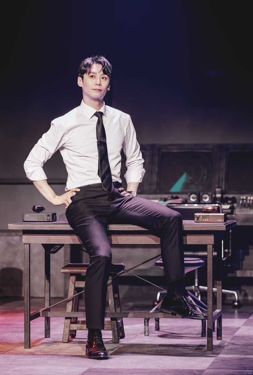 J__record's tweet photo. 260507 <ROGER> 스페셜커튼콜
'아빠의 날 rep.'

스카일러 | 주민진

#주민진 #ROGER #라져 https://t.co/ZSLUhRbdUB