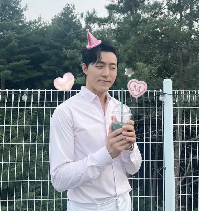 12290_h's tweet photo. 무생축💖 https://t.co/68mEI9thTI