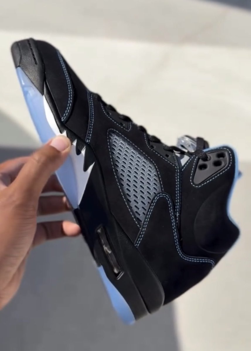 INSANE SNEAKER™ tweet media