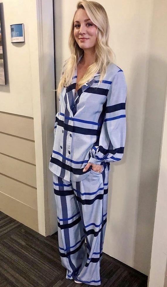 Kaley Cuoco tweet media