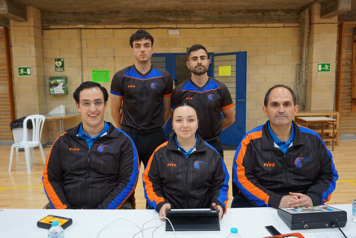 fbclm's tweet photo. #Auto1MAS🚹| #ColectivoArbitralFBCLM que pitará esta SF1 entre @CBManzanares y @cbsonseca
📊STATS👇
https://t.co/oAWA1eooAb
#PasionXBasketCLM https://t.co/UnlxQvtKmX