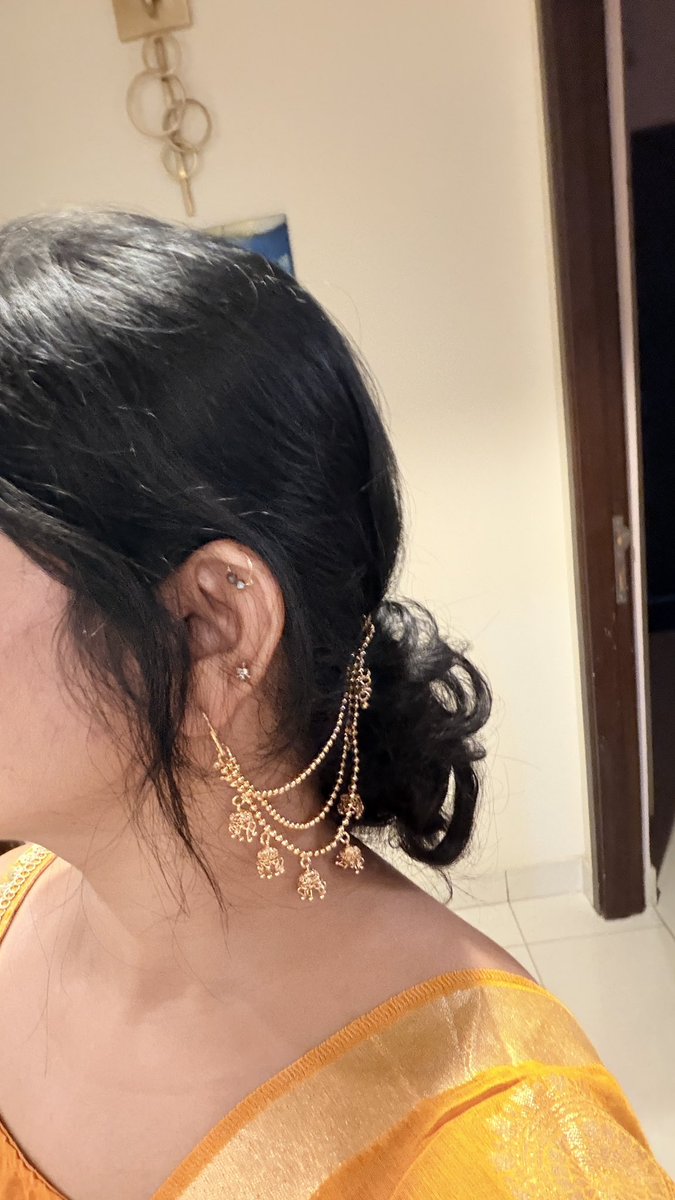 purvs3's tweet photo. #EarringChain https://t.co/MxBfWYJpQS