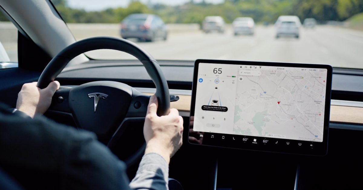 TESLARATI tweet media