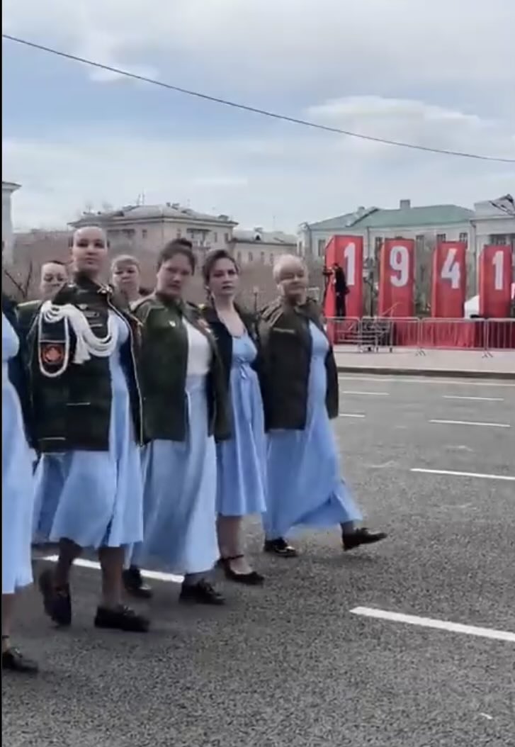 🇺🇦🇷🇺

Les blogueurs 🇷🇺 sont en PLS absolu 😁

Petit florilège :

➡️ « on est pas capable de protéger l’événement le plus important de notre pays ?? »

➡️ « le plus scintillant reste le tapis de médailles des 🇰🇵 »

➡️ « où sont nos avions ? Nos chars ? »

➡️ « des veuves ?? »