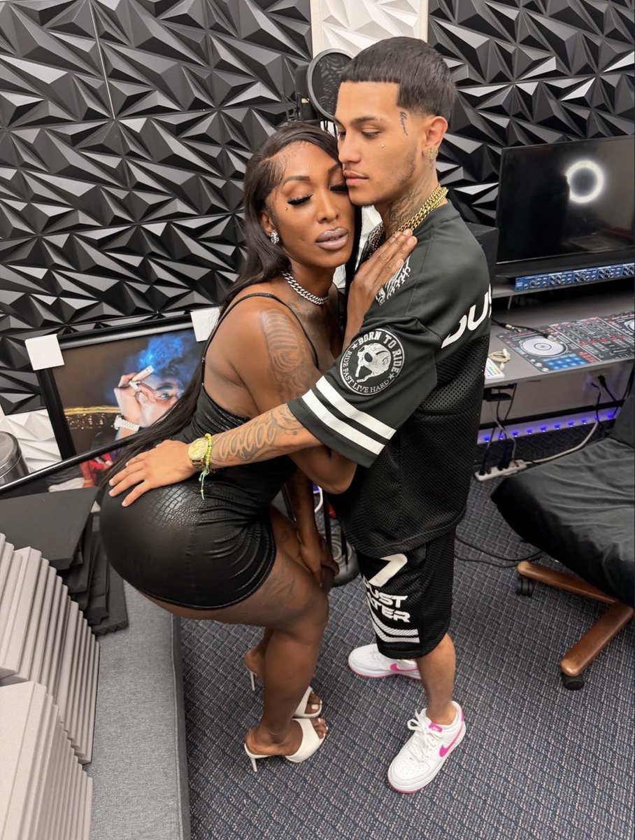 marantbae's tweet photo. every doll needs to experience this dynamic if u don’t have a crazy ass mexican ex bf u haven’t lived life 💯 https://t.co/sqA3FOpjnE