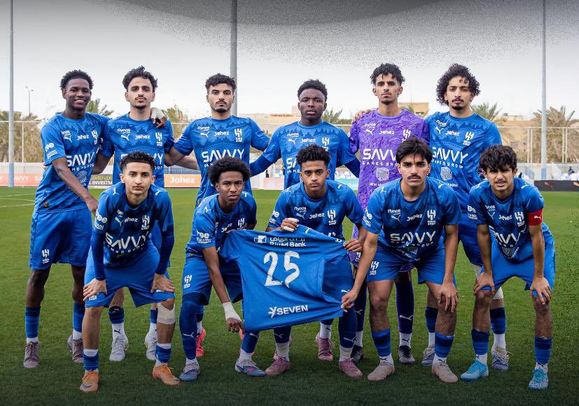 sport_jazirah's tweet photo. بعد أن كسب #الحزم بخماسية نظيفة..
فريق ناشئي #الهلال تحت 17 سنه بقيادة مدربه الوطني بسام الجابر بطلا لدوري ناشئي الممتاز لكرة القدم قبل نهاية الدوري بجولة واحدة.

@tariq_aloboudi https://t.co/fXI5175eB9