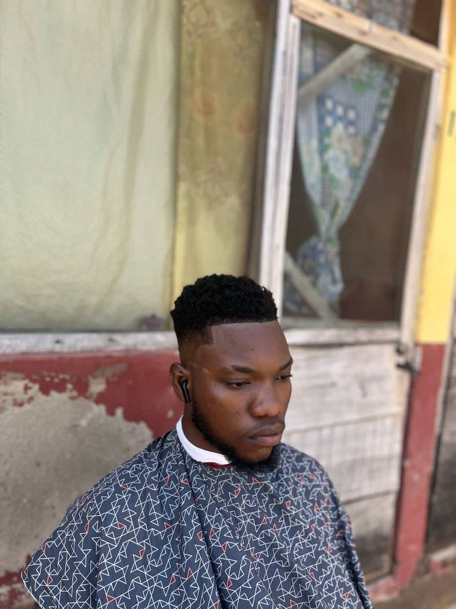HighshowD's tweet photo. It's the weekends.... Go get a nice trim 🫵 https://t.co/z1V80oKJzX