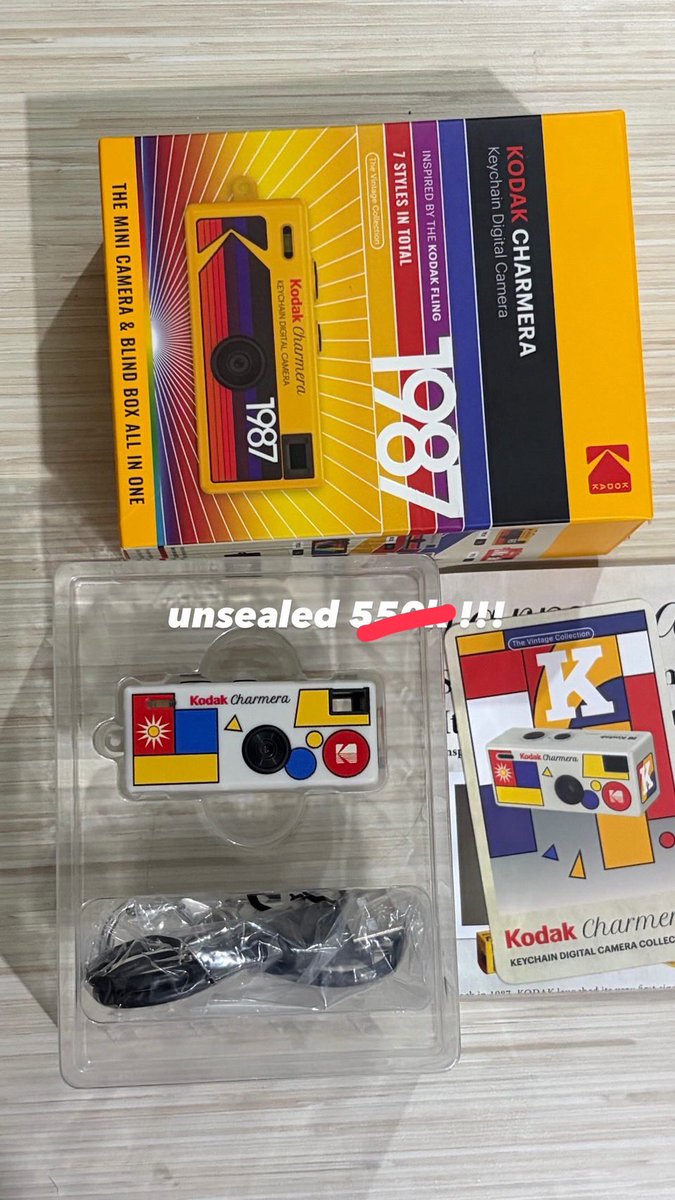 ceweonel's tweet photo. wts kodak charmera unsealed 500k only 
bisa oyen #zonajajan https://t.co/rp4pAymxbW
