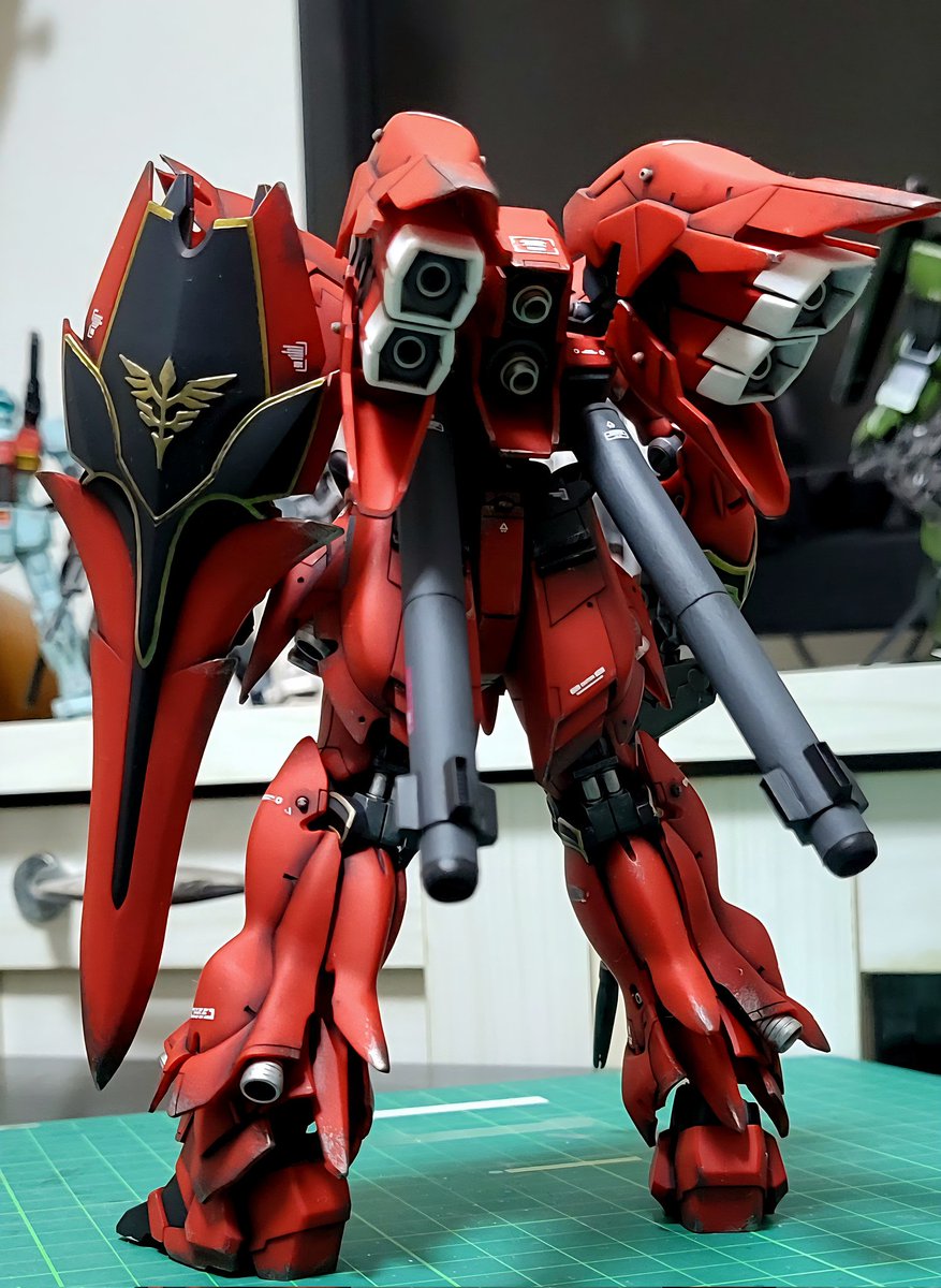 使用キット：HG1/144 MSN-06S SINANJU 制作者：XFUTCHIX (@G_Meister_)