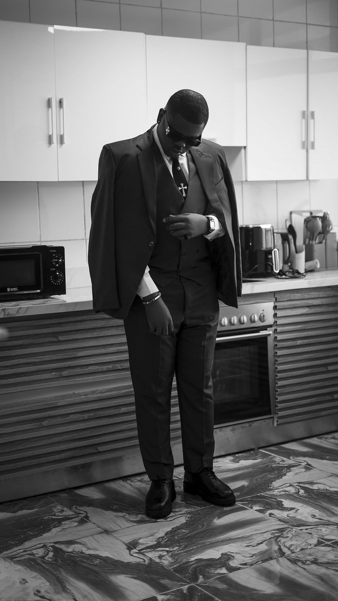 Kuturejnr tweet media