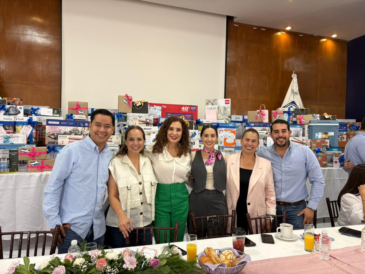 Gina Campuzano tweet media