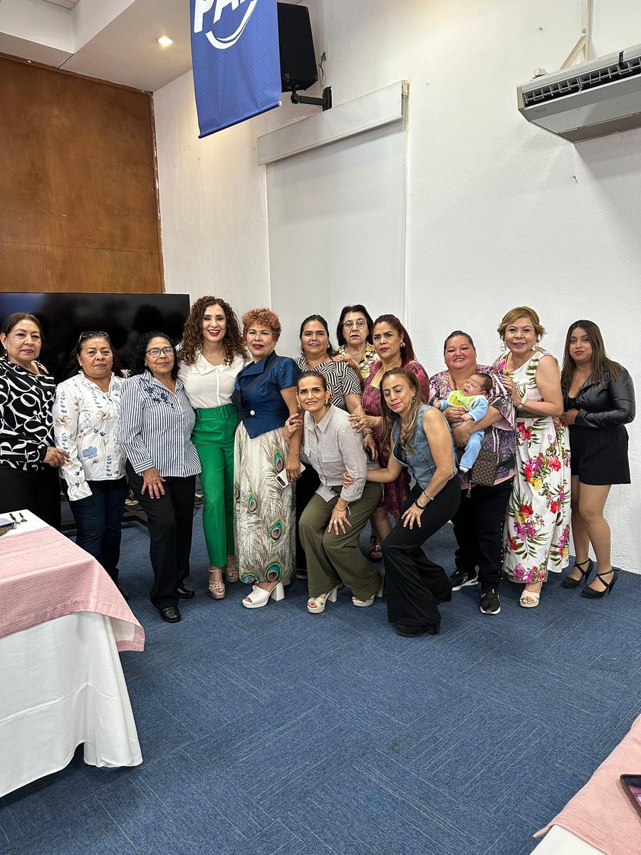 Gina Campuzano tweet media