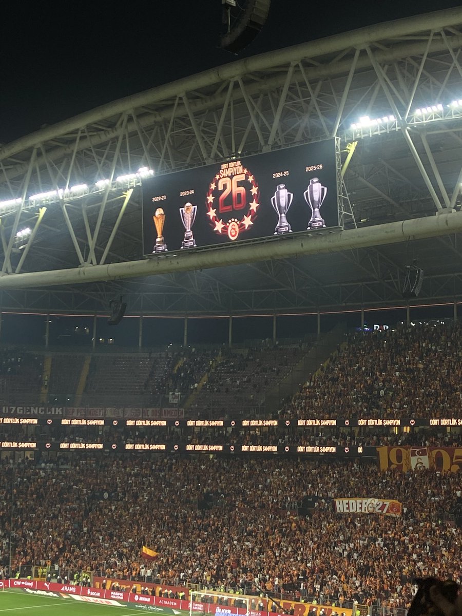 cheerkeshli's tweet photo. Üst üste 4 kez toplamda 26 kez.. bu toprakların en büyüğü ANLI ŞANLI GALATASARAY💛❤️ https://t.co/bb1et8ECNs