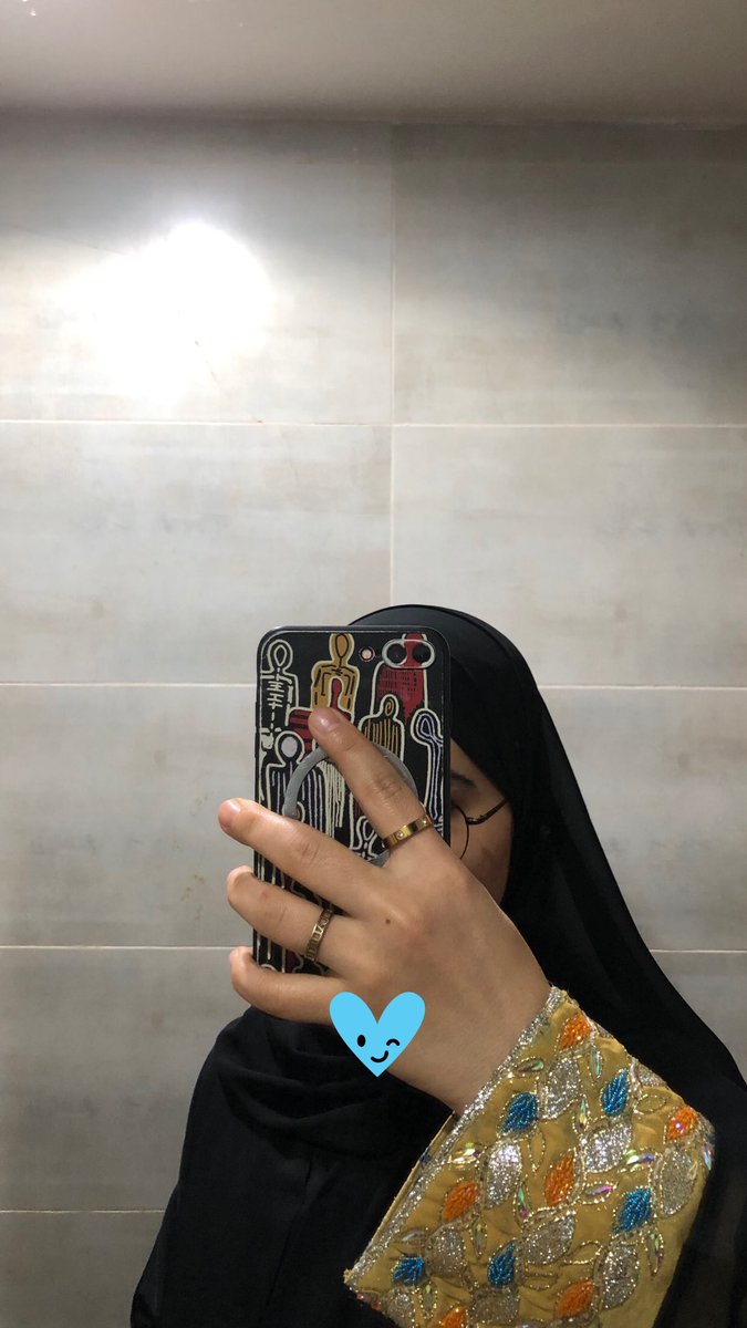 𖦹 tweet media