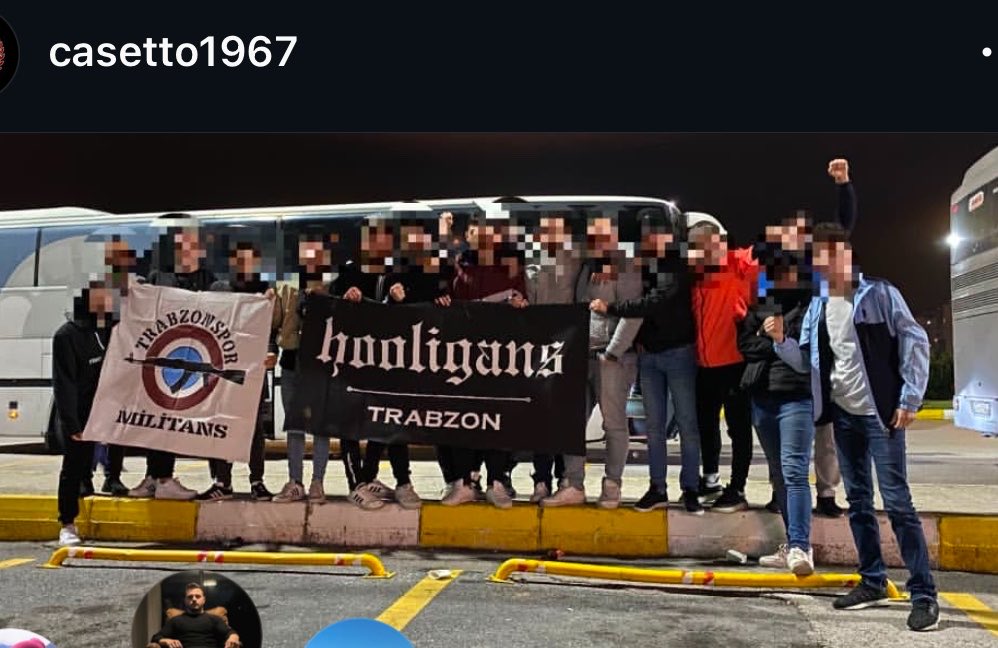 Gasbar1967's tweet photo. @MarekingHamsik @DarSokaklar1967 @Di_marco1967 İlk fotoğrafla ikincinin arasında 5 yıl var tribünü ileriye taşıyın geriye değil özenin az yaptığınız işe https://t.co/g7CtObpa0S