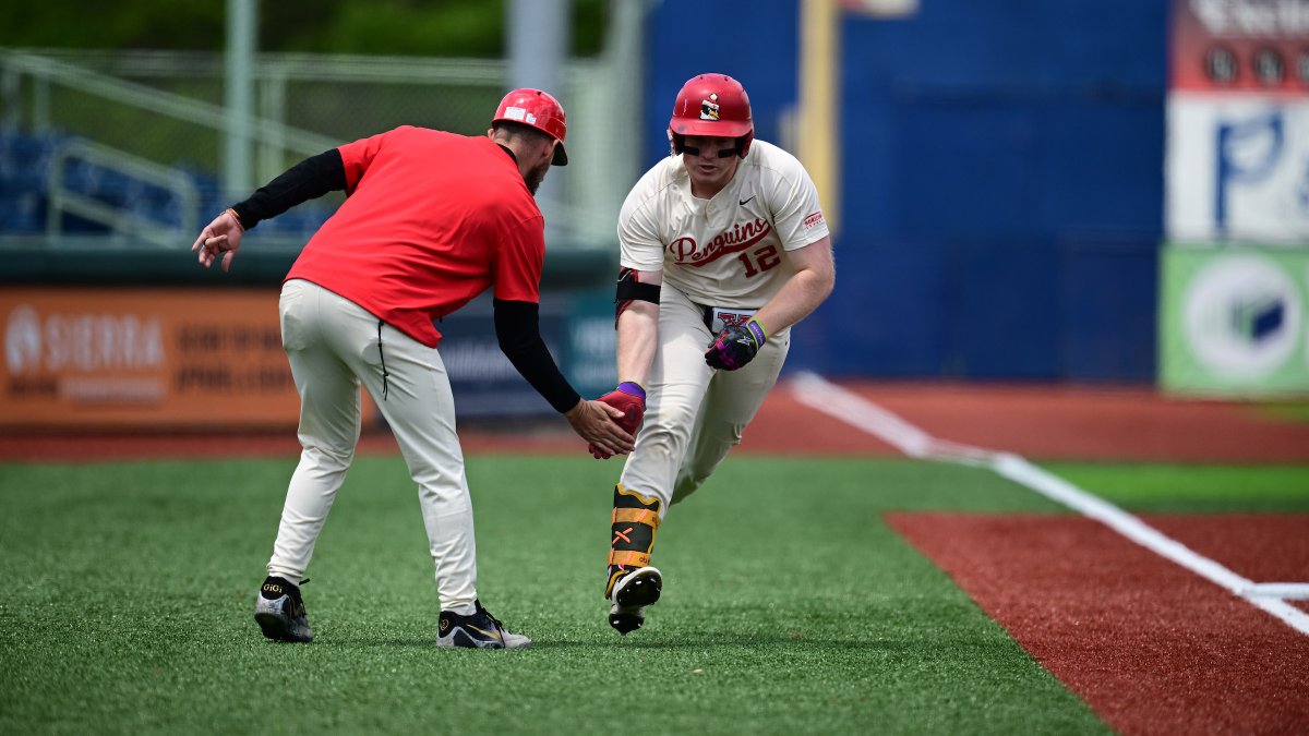 YSU Baseball 🐧 tweet media