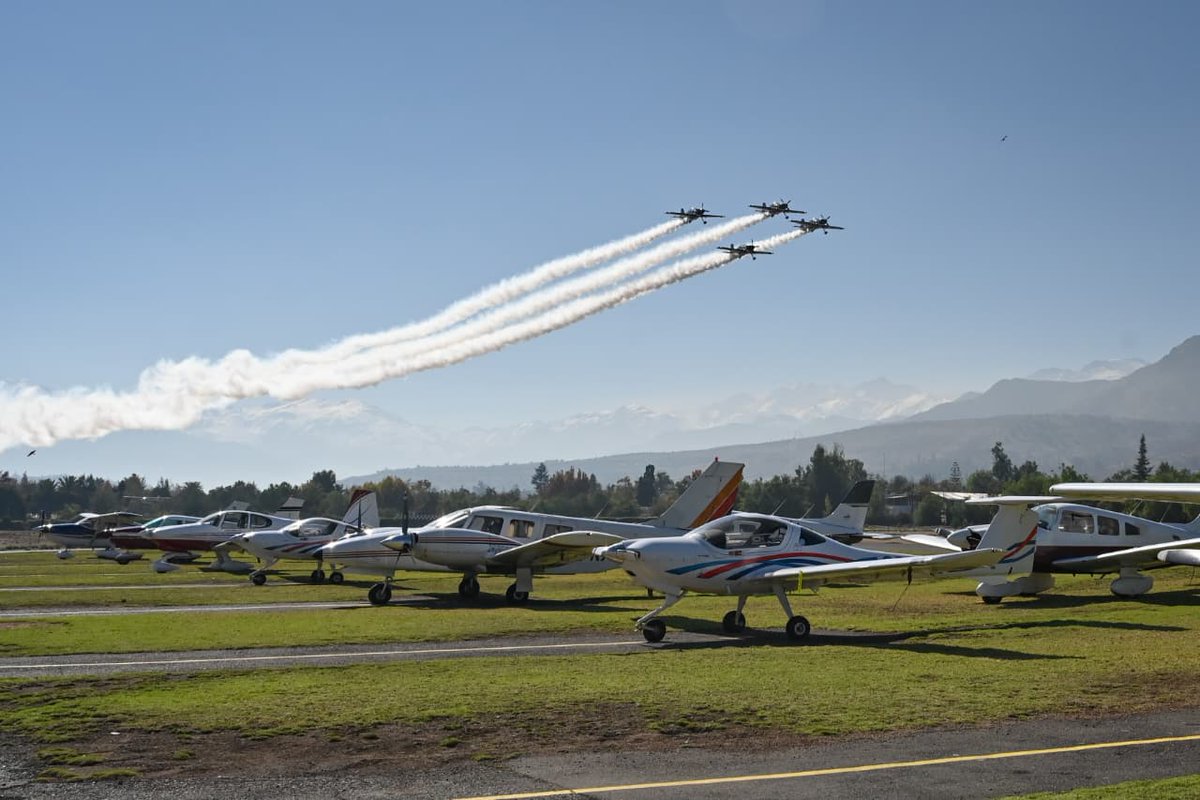 Fuerza Aérea de Chile tweet media