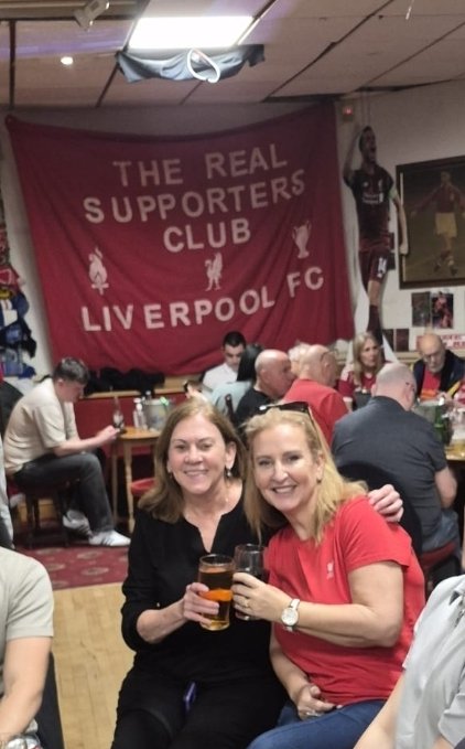 TracyAM_1971's tweet photo. The game wasnt what we had hoped for in terms of result or intensity of our play....but  meeting up with our friend Dina from Dallas made the day very special indeed. https://t.co/WMs1YSf984