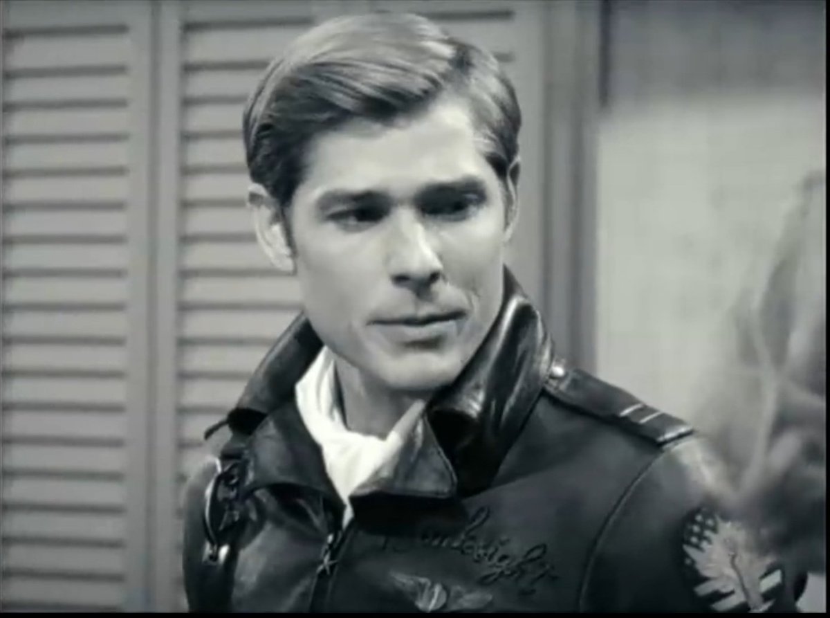 jendeea's tweet photo. I don't care what happens in vought rising the important thing is that robbie survived https://t.co/6io1dRVGSq