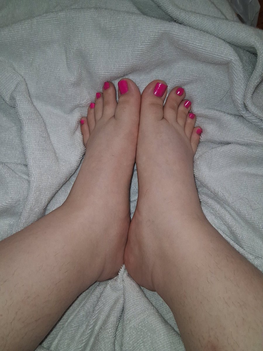 goddess_iris_08's tweet photo. Would you pay to fuck them? 😘 https://t.co/L8cdVWsQnw