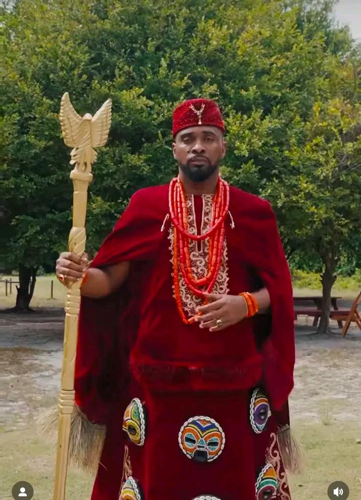 Iam_sistabibi's tweet photo. Best lead Actor award goes to.......
 
UZOR ARUKWE aka Odogwu parara 😁💃💃💃

#AMVCA12 https://t.co/NPD4IHfzZ4
