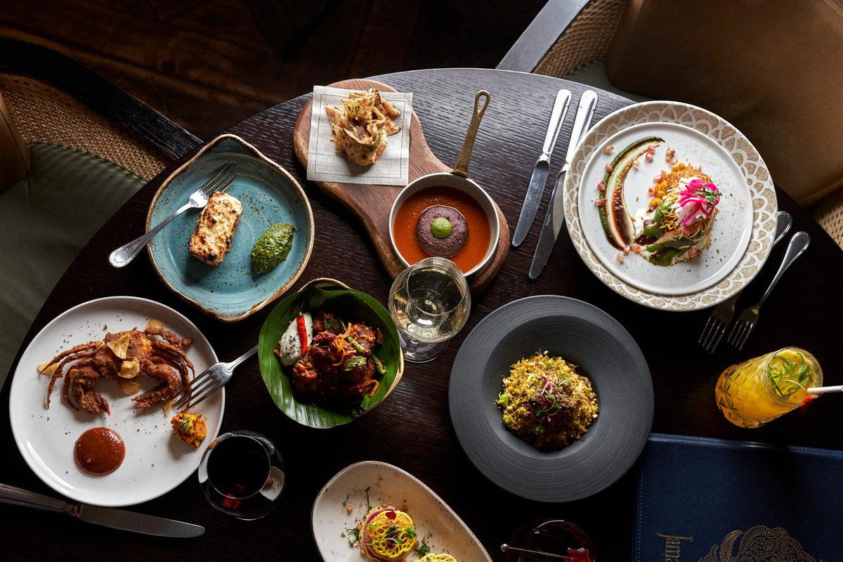 SurenderChef's tweet photo. Best of the best in Mayfair for Indian cuisine - depth of flavour, authenticity and elegance beautifully brought together at @JamavarLondon ✨

Detailed menu is available on our website.

@MichelinGuideUK
#MichelinStar #JamavarLondon #indiancuisine #Mayfair #london https://t.co/ShHHswJtfw