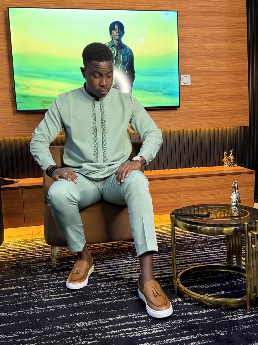 doufayadiop's tweet photo. Hello la famille tenue disponible chez m&amp;acouture à 30.000f seulement gua sagnsé couleur verte 😮‍💨🫶n’oubliez pas de partager la famille https://t.co/L3U9nEsd69