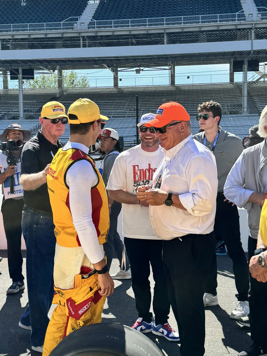 SpeedFreaks's tweet photo. #IndyGP 

@ConorDaly22 visited the Champ &amp; @GanassiChip on the grid. https://t.co/yIFxkHKkwI