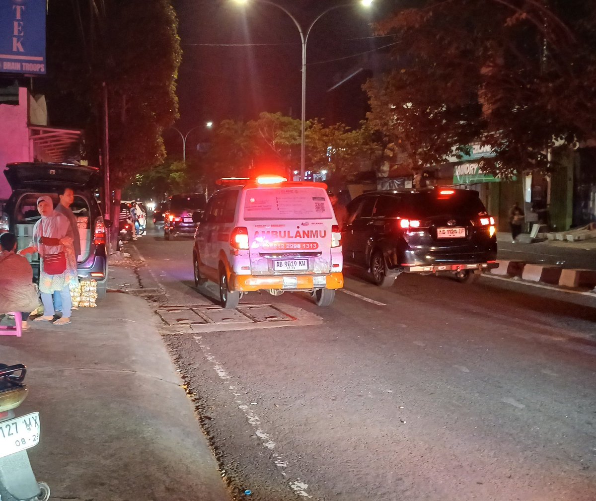 Nasi Darurat Jogja tweet media