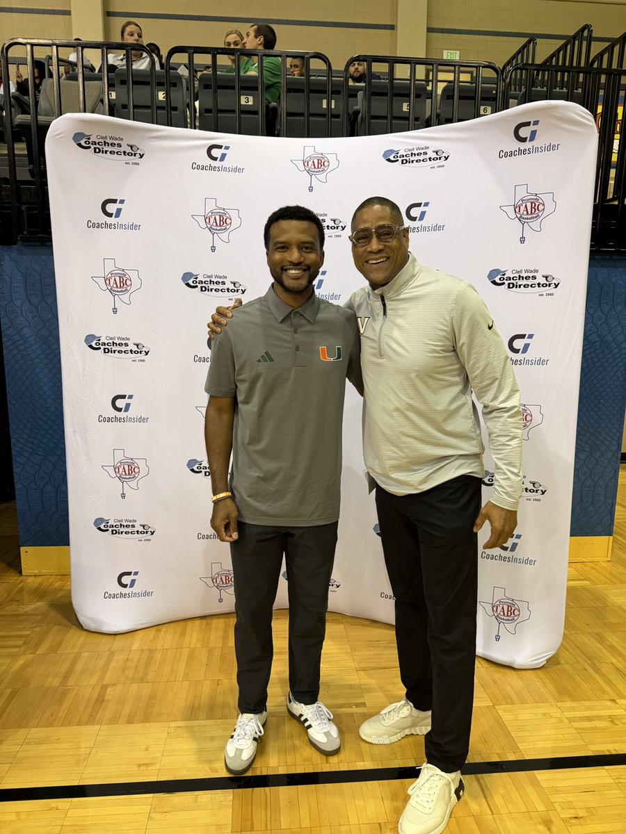 Coach Rodney Terry tweet media