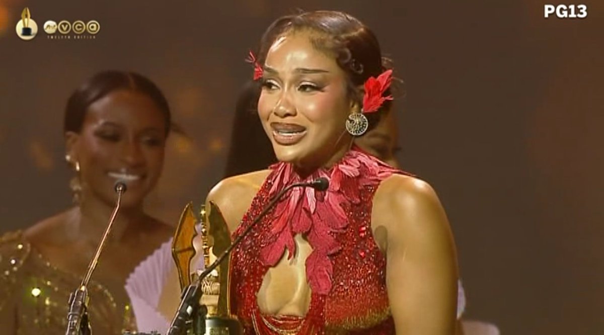 africamagictv's tweet photo. Breaking barriers. Setting standards. Changing the game. 🏆

The Trailblazer Award, presented by @johnniewalkerng  Black, recognises a visionary whose work continues to shape the industry’s direction.

Congratulations to @Uchemontanatv on this win.👏🏾👏🏾
#AMVCA #AMVCA12 https://t.co/tYhjYzKcBy
