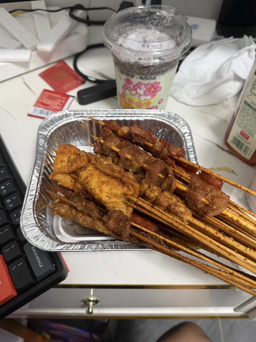 李麦麦 tweet media