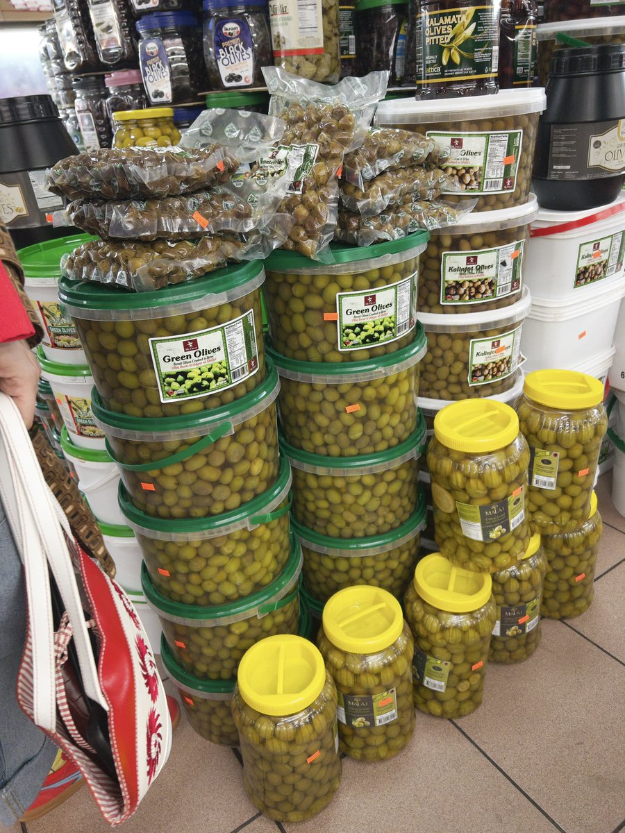 jazzanchovy's tweet photo. Euromarket in Astoria. Great stuff https://t.co/wVSLJ03eGd