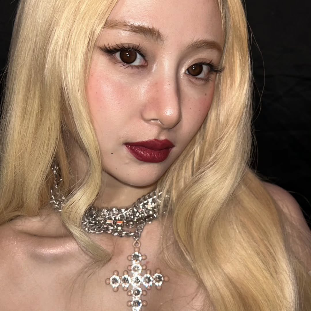 yunjin tweet media