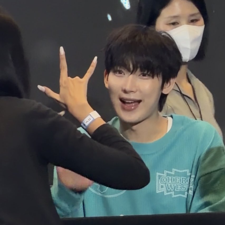 러너 (fan account) tweet media