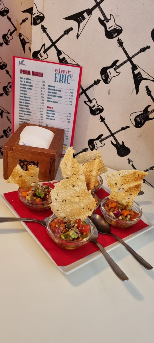 elbardeeric's tweet photo. Tapas ,musica y buen ambiente https://t.co/vhl3DlgZ8I