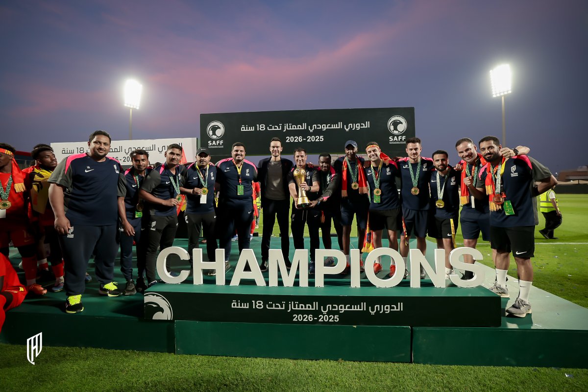 AlqadsiahFuture's tweet photo. بكأس الذهب نفـرح ❤️🏆

#القادسية U18 https://t.co/7RKW8tmWnw