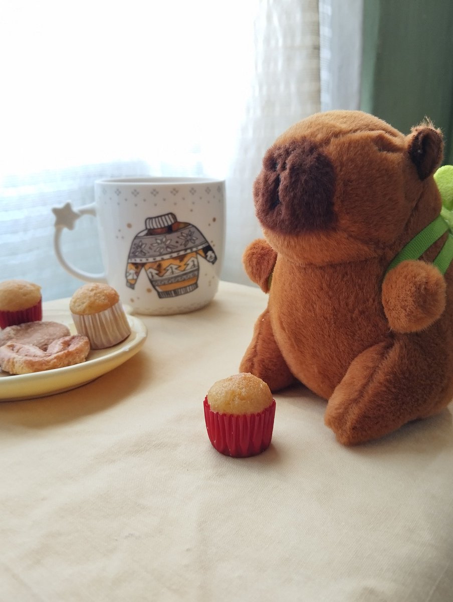isacuricaverie's tweet photo. Mini pan de dulce 😋
#Capyvirus 🐽💞 https://t.co/OGmhzkJ8pC