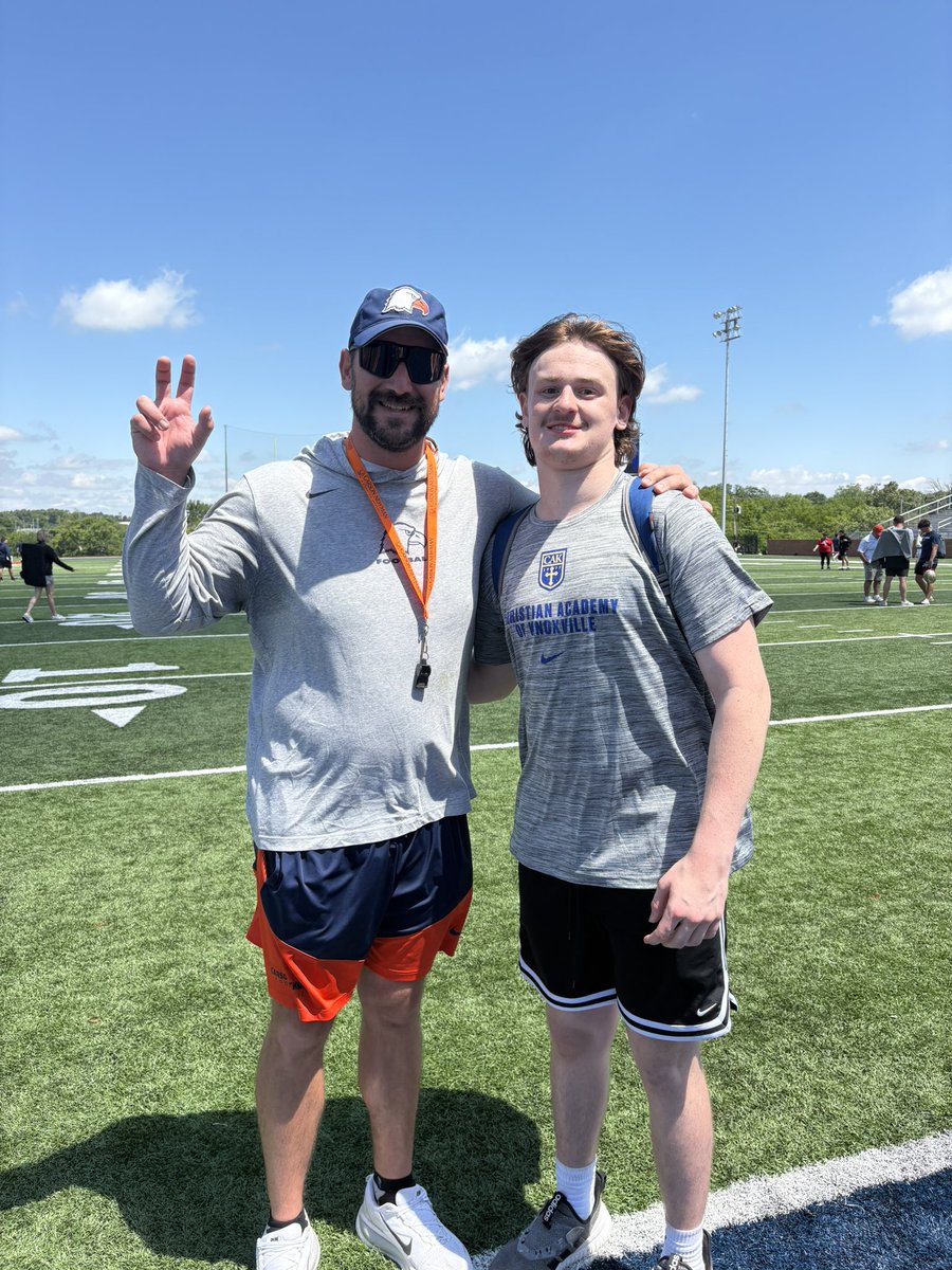 jackelliott2029's tweet photo. Great day of work at @cnfootball, thank you for all the good work coaches got a lot better today. @CoachJ_Jamison @jonatchley2 @DBituli @CAK_CoachK @CAKWarriorsFB @Chad_Speck @CSmithScout @PrepRedzoneTN @Coach_CGoins https://t.co/J3PhbKl5G3