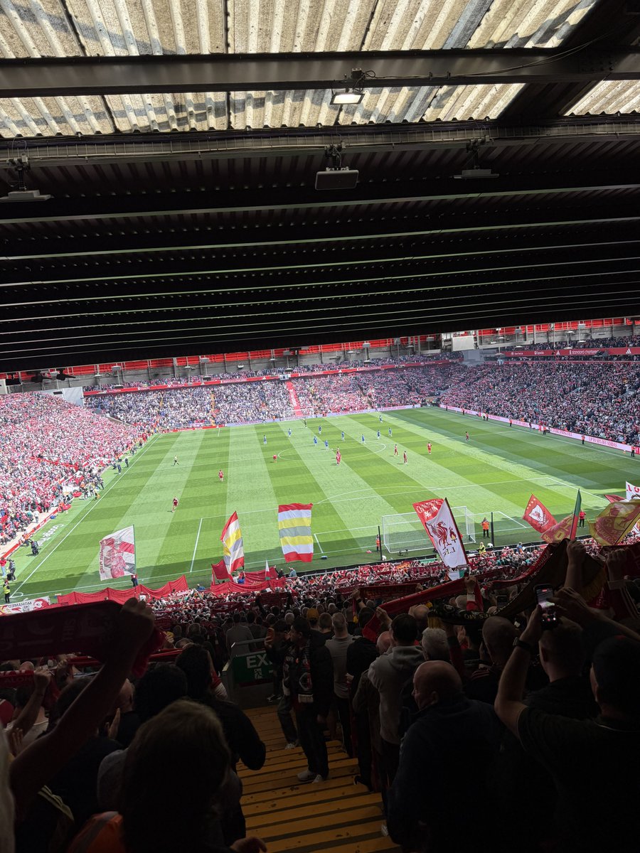 pickz_00's tweet photo. Luis Garcia 🇪🇸 https://t.co/kH4GbuhNH0