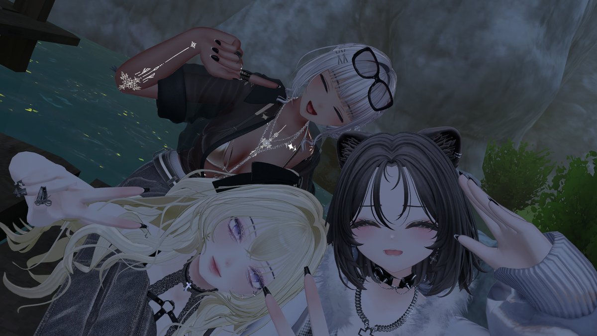 fujilittlething🦈vrc tweet media