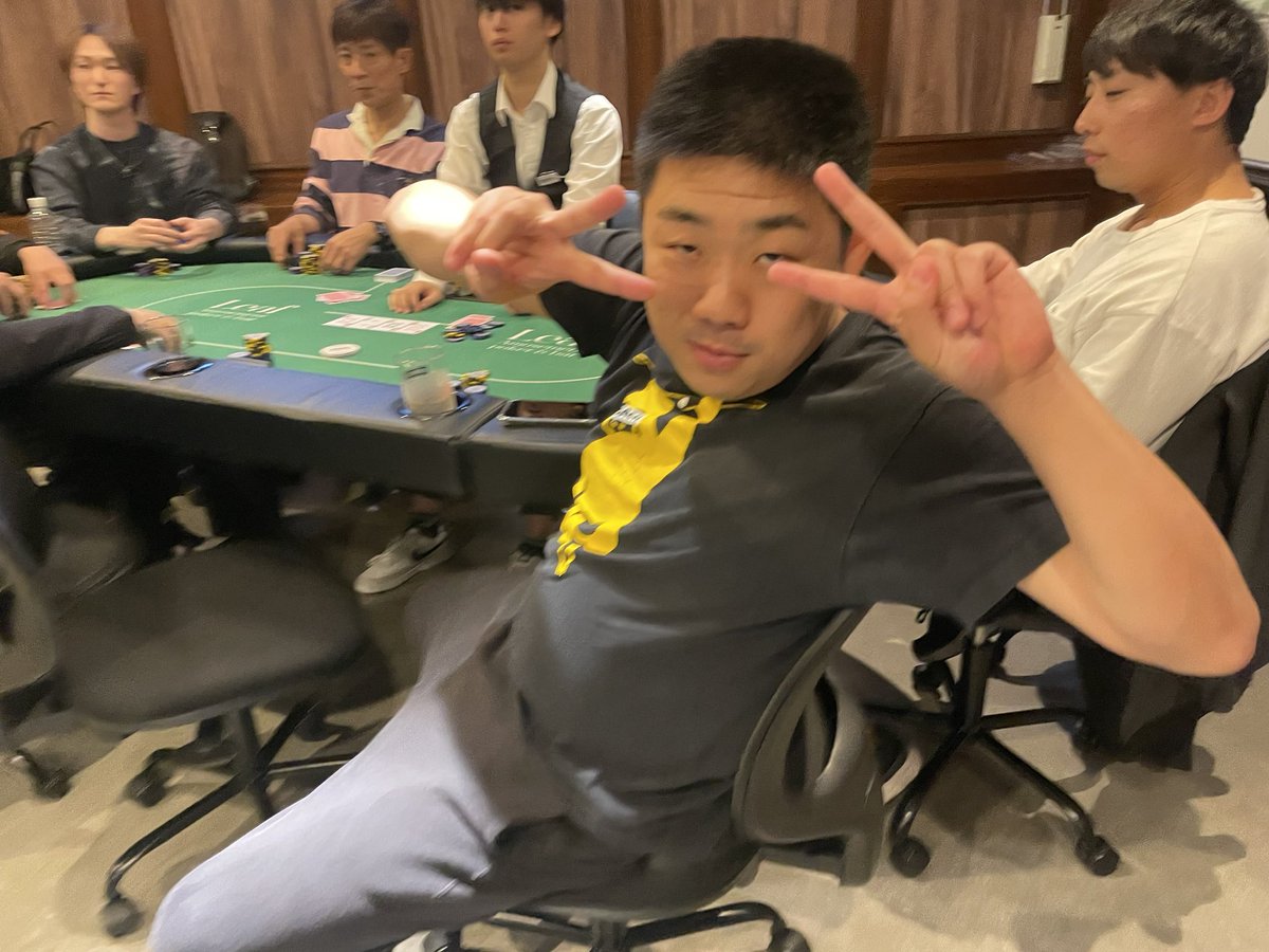 Leaf_kensuke's tweet photo. みなさん今日は来ていただいてありがとうございます。
メイントナメは93エントリーいきました。
たくさんの人が参加してくれたおかげで盛り上がり良いスタートをきることができました。
本当にありがとうございます。
これからも富山を盛り上げていきたいのでいっぱいかよってね❤️ https://t.co/8wDBsuuCCP