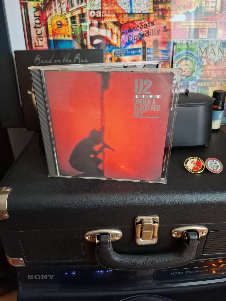 markstanley62's tweet photo. Another gem not heard for years #U2 #U2day https://t.co/xBERqBAQfG