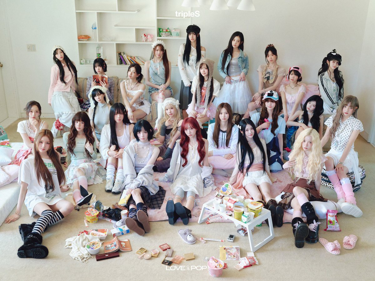 루 tweet media