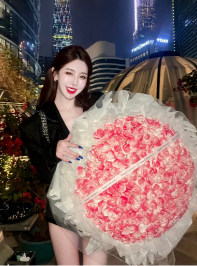 FOmbeline's tweet photo. 今天星日~进我的快乐闺蜜给的~

粉笔姐妹刚拍完，可打分不破防。

真的给看 不信你试试 反正不要 https://t.co/cAaKKAV6ou