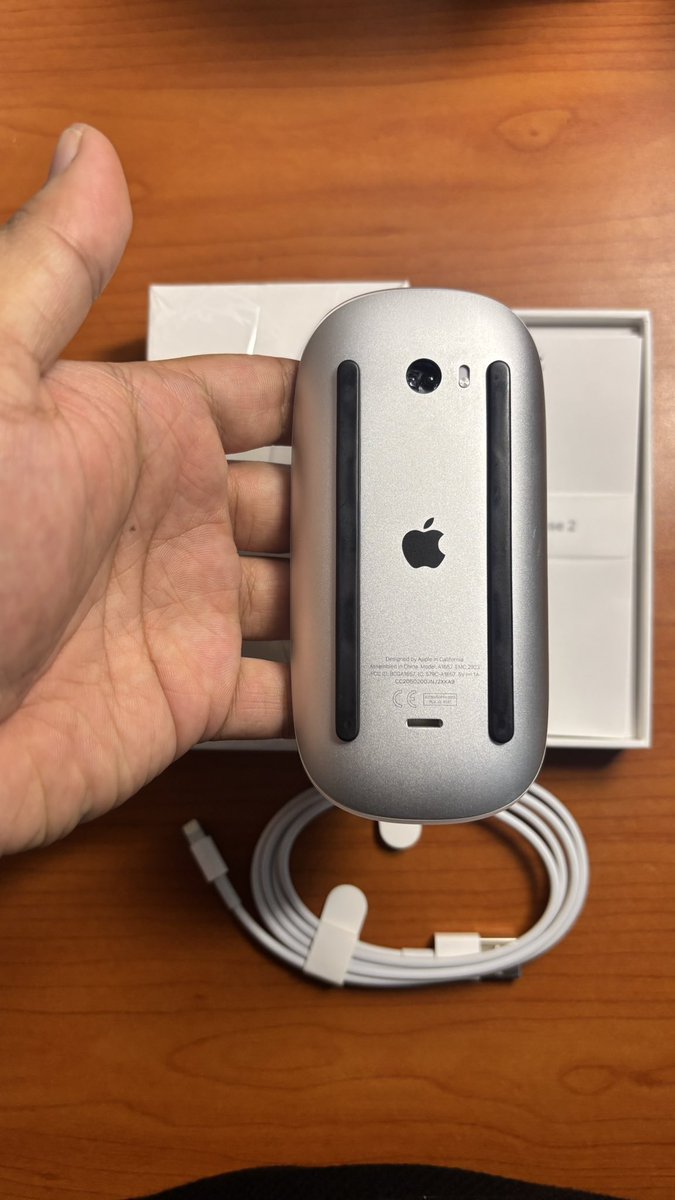 FathanAlfan's tweet photo. Apple Magic Mouse 2nd Generation unit iBox Resmi Indonesia
Fullset Original siap pakai.

Lokasi Medan https://t.co/OqLb59X0Qe